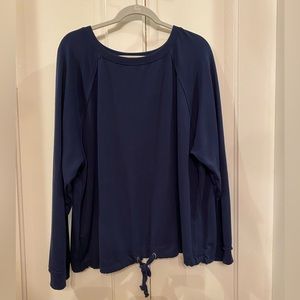 Time and Tru Navy Top XXL